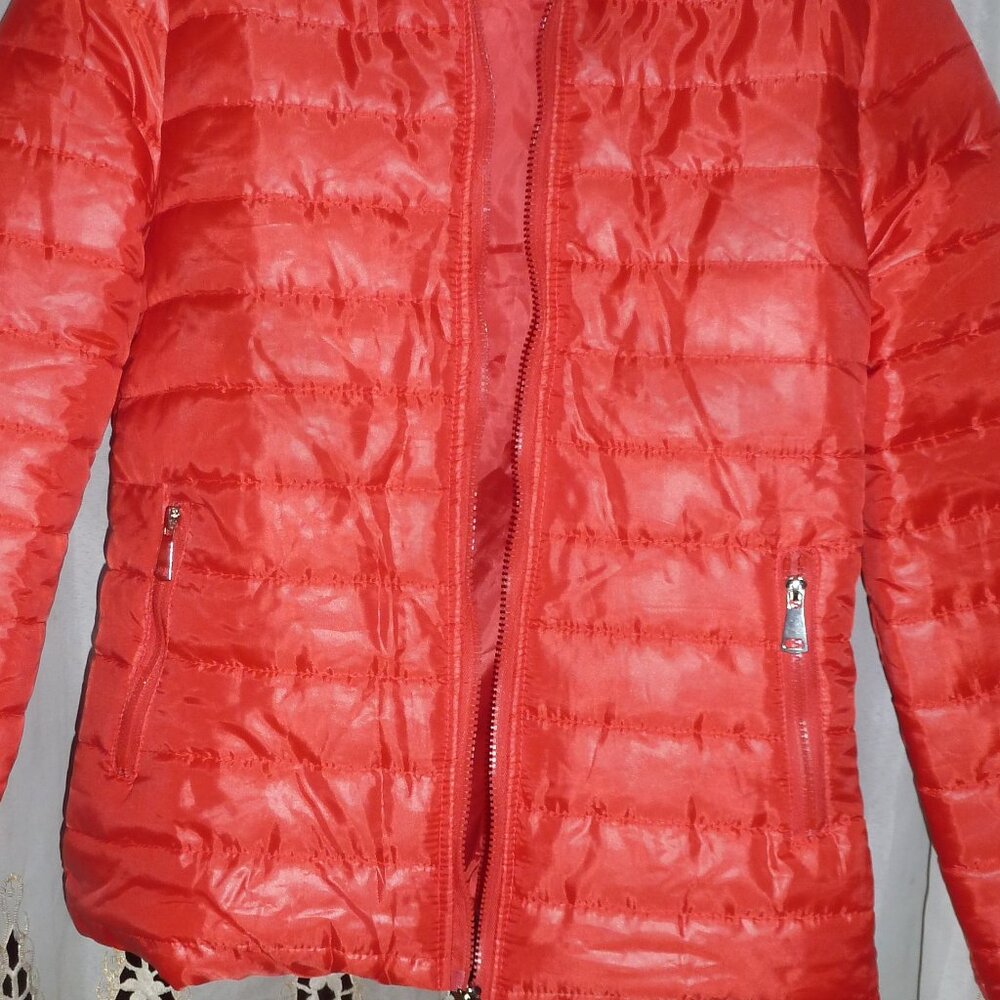 NEW! ZYFG Free Light Zippered & hooded  red puffy jacket Sz L - Picture 2 of 12